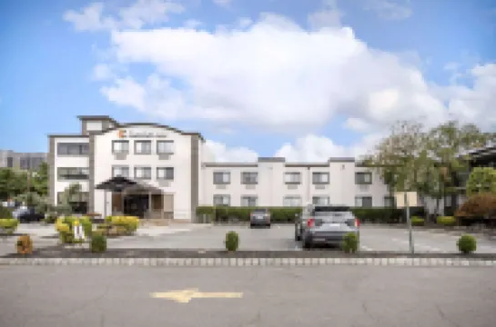 Comfort Inn Edgewater on Hudson River Hotels in Edgewater