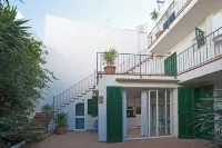 Can Alou, Village House with Mediterranean Charme