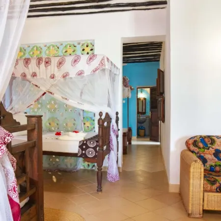 Cardamon Quadruple Family Suite Seaview with fans