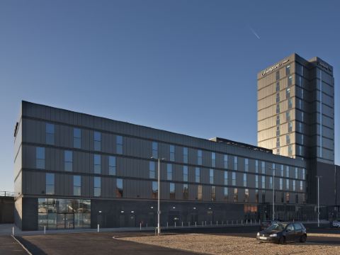 ハンプトン バイ ヒルトン リーズ シティ センター