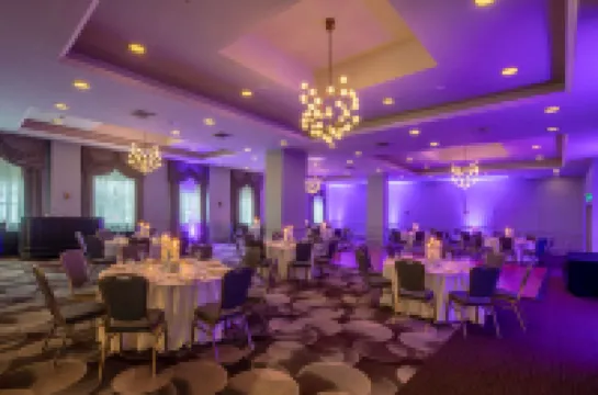 Collegian Hotel & Suites, Trademark Collection by Wyndham