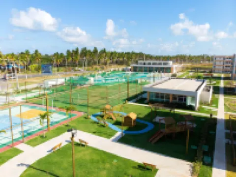 Muro Alto Condomínio Clube