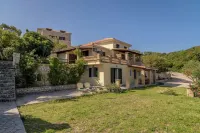 Villa Mare Studios Hotels near Navagio