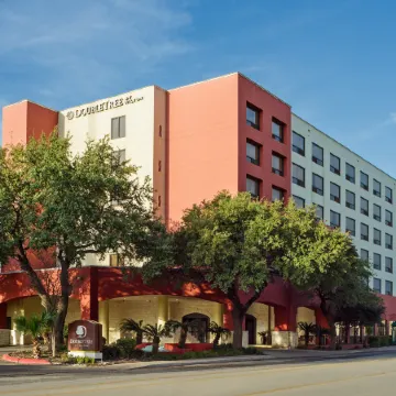 DoubleTree by Hilton Hotel San Antonio Downtown
