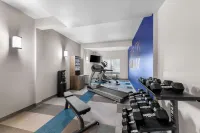 Comfort Suites - Gym