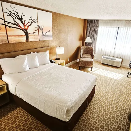 Days Inn by Wyndham Sherman