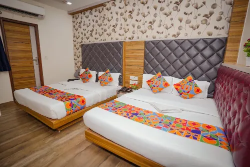 Hotel Delhi Darshan Deluxe-by RSL Hospitality - Beach