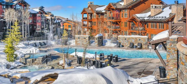 Parq 4 Tower Club Ski in-Out Hot Tub Pool Private Dining Fitness Spa Wellness Hotels in Summit County