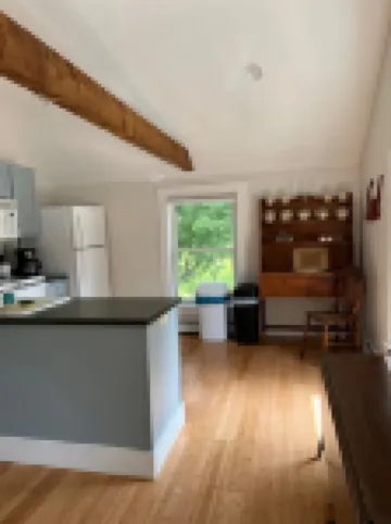 Captain's Quarters at Waldo Emerson Inn Carriage House, 2nd floor  2 bdrm/1 bath