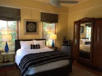 Private Suite in Historic Home Hotels near Five Below