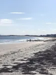 Location Value! Steps to Beach Perfect for Summer Trip - Renovated 4-5BR Retreat - 발코니