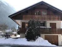 Chalet Entirely Renovated - 4 Bedrooms - Large terrace, private parking