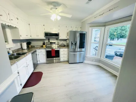 Townhome Newly renovated in GreatBridge, Chesapeake, ⭐️⭐️⭐️⭐️⭐️ on another site