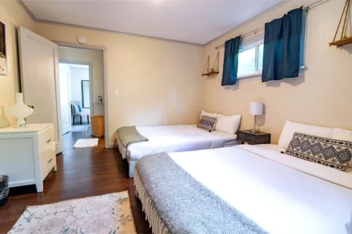 Uniontown Boat View House