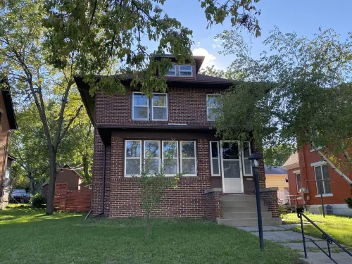 Holiday Haus Zwei Hotels in New Ulm