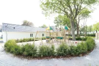 Barockstil Erdgeschosswohnung Hotels in Gromitz