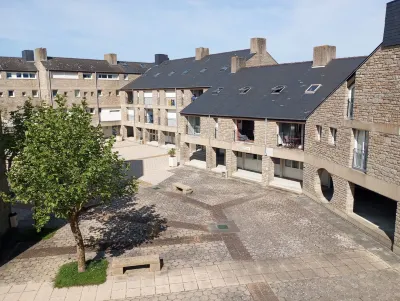 Bel Appartement Familial en Duplex, à 2 min à Pied de la Plage Отели рядом с достопримечательностью «Port Crouesty»