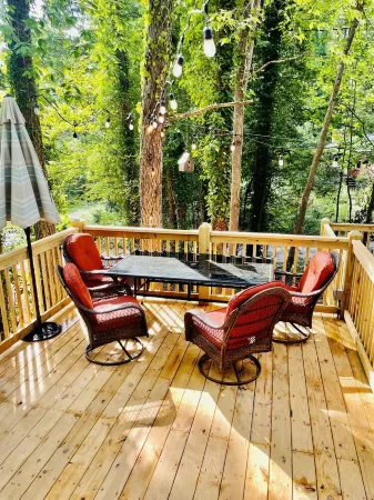 Simply irresistible - serenity by the pond