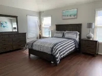 New modern, beautiful 3BR,2BA home near IAH airport, Woodlands &Downtown Houston Hotels near Bordersville Park