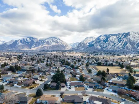 The Sandy Sunset Retreat- with outdoor sauna and hot tub