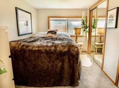 Friendly Alley Bungalow~Private Oasis Close to UO Jordan Schnitzer Museum of Art 주변 호텔