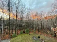 White Mountain Chalet; great for skiers, hikers & families!