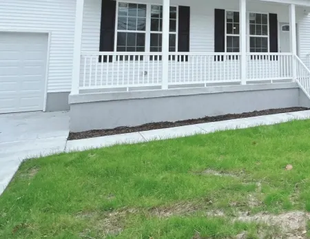 Charming 2800 sq.ft 4-bedroom home with AC and WiFi in Suffolk Отели рядом с достопримечательностью «Riddick's Folly House Museum»