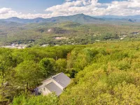 Mtn Top Home w/Views of Mt. Washington & Speakeasy Hotels in Madison