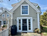 Close to beach, dining and downtown Hotels in Harwich Port