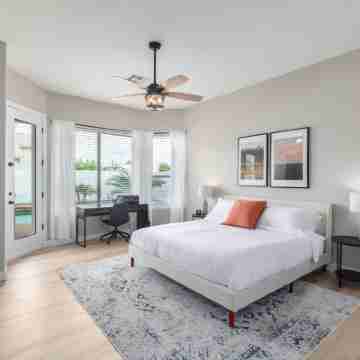 Edgemont Escape-  3 King Beds, Heated Pool*, Close to Spring Training, Rooms