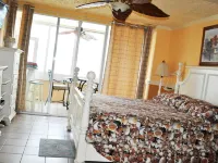Ocean front, Waterview, two bedroom in Ocean Manor, Ft. Lauderdale