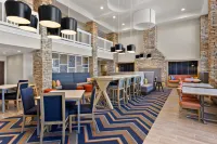 Hampton Inn & Suites Petoskey - breakfast