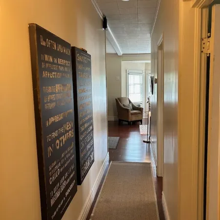 COMFORT and CHARM - Stay in St. Paul's FAVORITE rental in historic Summit Hill!