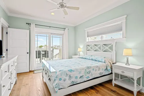 Luxury LBI Waterfront Home With Dock.  Perfect for Boat Owners!