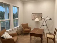 Spacious 4 Bedroom House - 3/4 Mile to Round Top Center! Hotels in Round Top