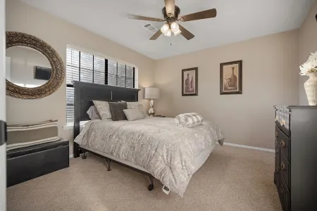 Cozy Cove-Cute 3BR in Town