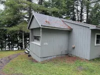 Peaceful Lakefront Cabin at Woodslands on the Lake with Shared Beachfront