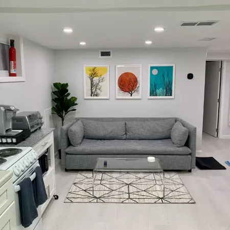 Modern Basement Suite w/ Private Entrance in Quiet Tree-Filled Neighborhood