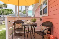 Couples love this sweet thing, just a block to the beach