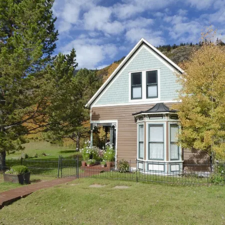 Enjoy some R & R at this historic cottage in the best neighborhood in town!