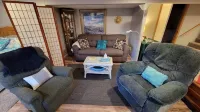 Private entrance/space. Peaceful getaway. Close to events. Hotel a Dubuque