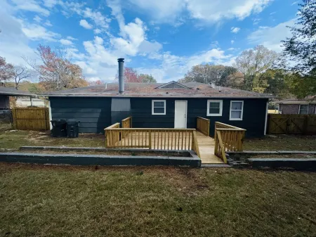 Nice Home in Quiet Neighborhood! Отели в г. Сентер Пойнт