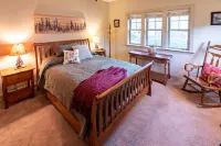 Maggie’s Hideaway - Mountain and Fairway view