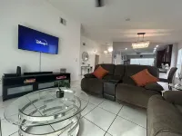 Family Friendly Getaway ,Private Pool, Game Room, Fast Wi-Fi & Pet Friendly