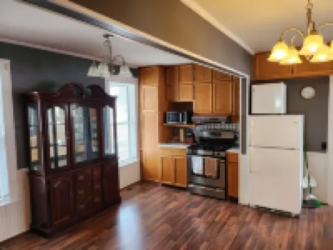 Lower 2 Bedroom Parkview