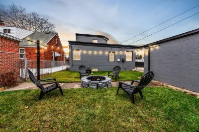 Cozy villa mini hotel style <br> Hoteles cerca de Detroit Station
