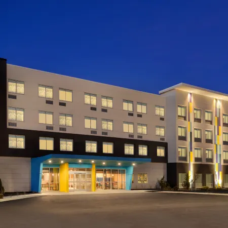 Tru by Hilton York