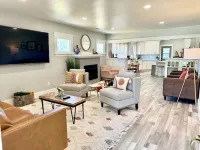 Historic Atascadero Colony Charmer! Hotels in Atascadero