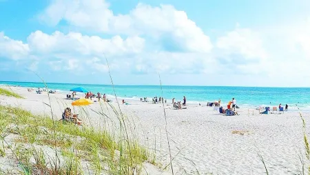 3BR/2BA home-3 min drive to Mineral Springs