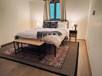 Private Isle-side, Waterfront Retreat with Stunning Views/Pet Friendly